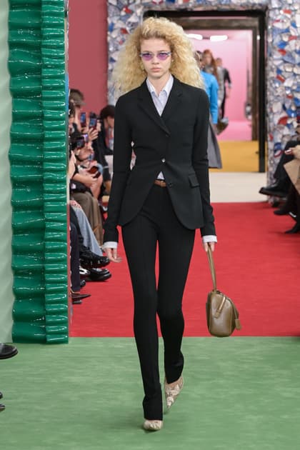 Acne Studios — Осень–зима 2026/27: Acne Studios · Осень–зима 2026/27 · Образ 01