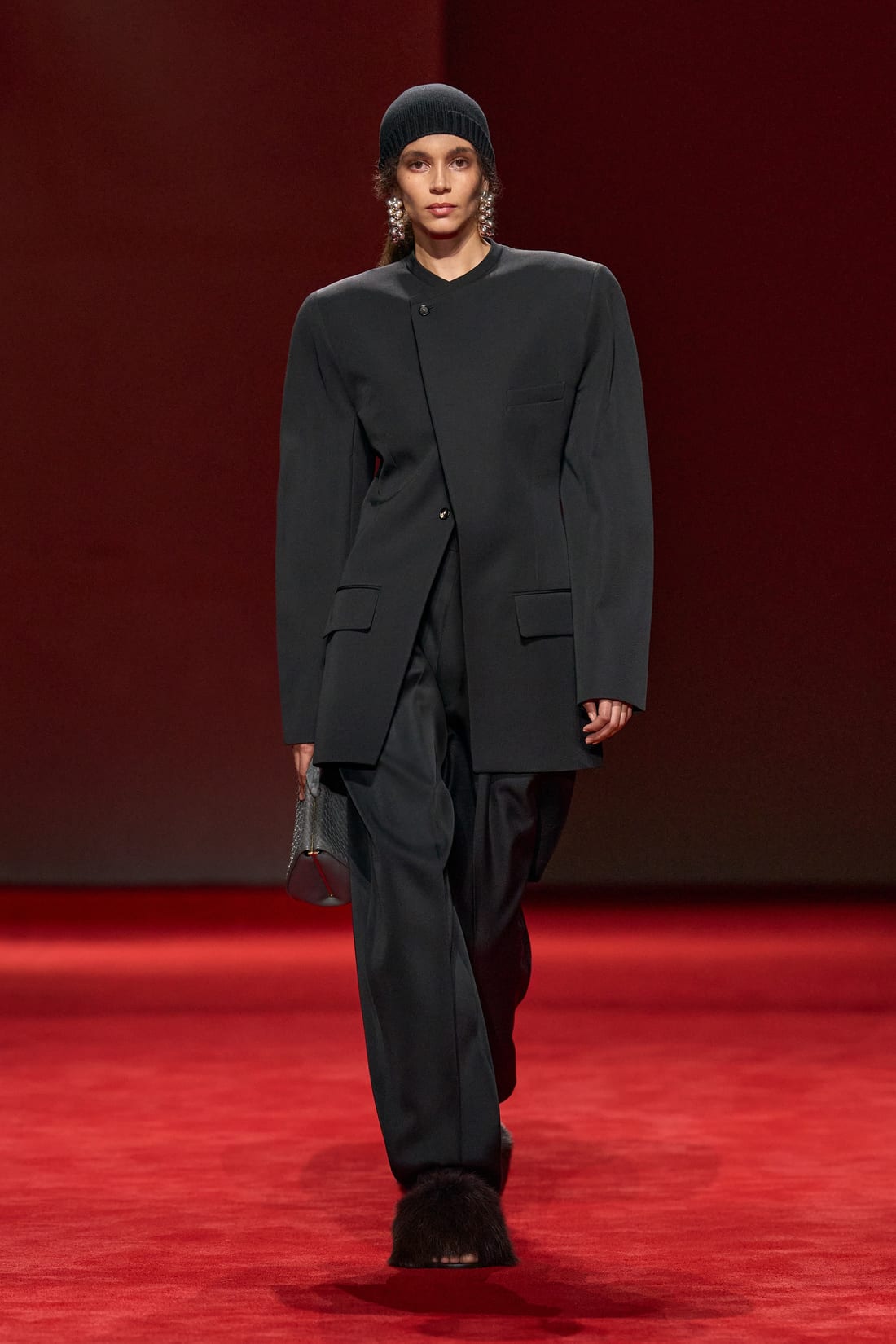 Bottega Veneta — образ 2 из официальной галереи FW 2026/27