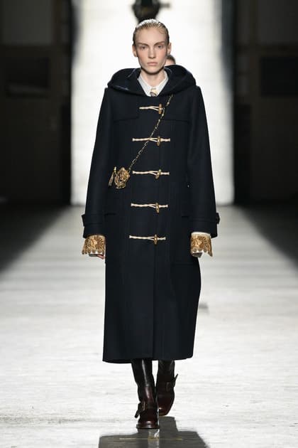 Dries Van Noten — Осень–зима 2026/27: Dries Van Noten · Осень–зима 2026/27 · Образ 01