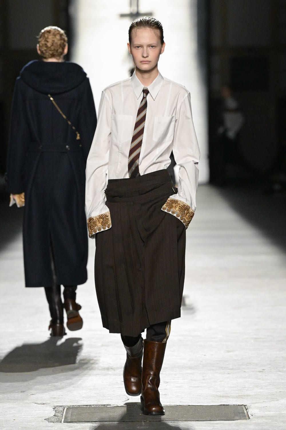 Dries Van Noten · Осень–зима 2026/27 · Образ 03