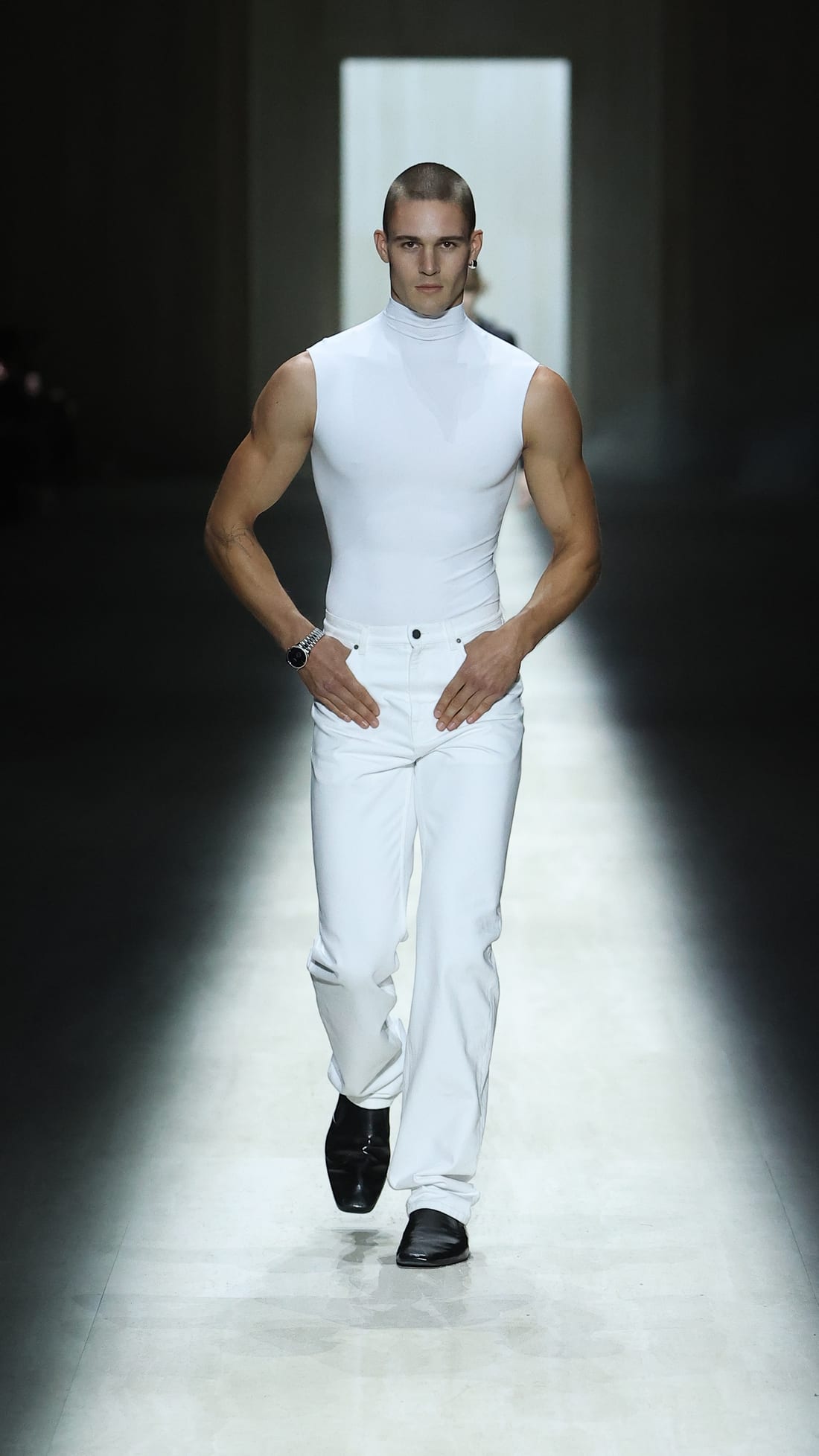 Gucci · Осень–зима 2026/27 · Образ 2