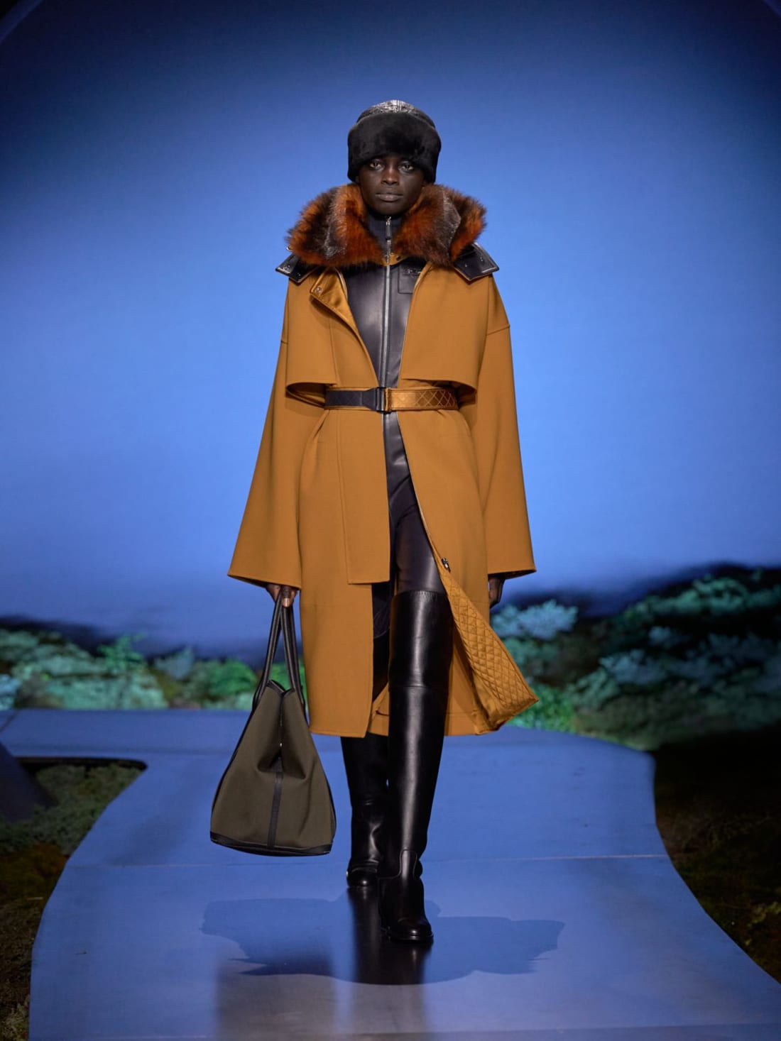 Hermès · Осень–зима 2026/27 · Образ 04
