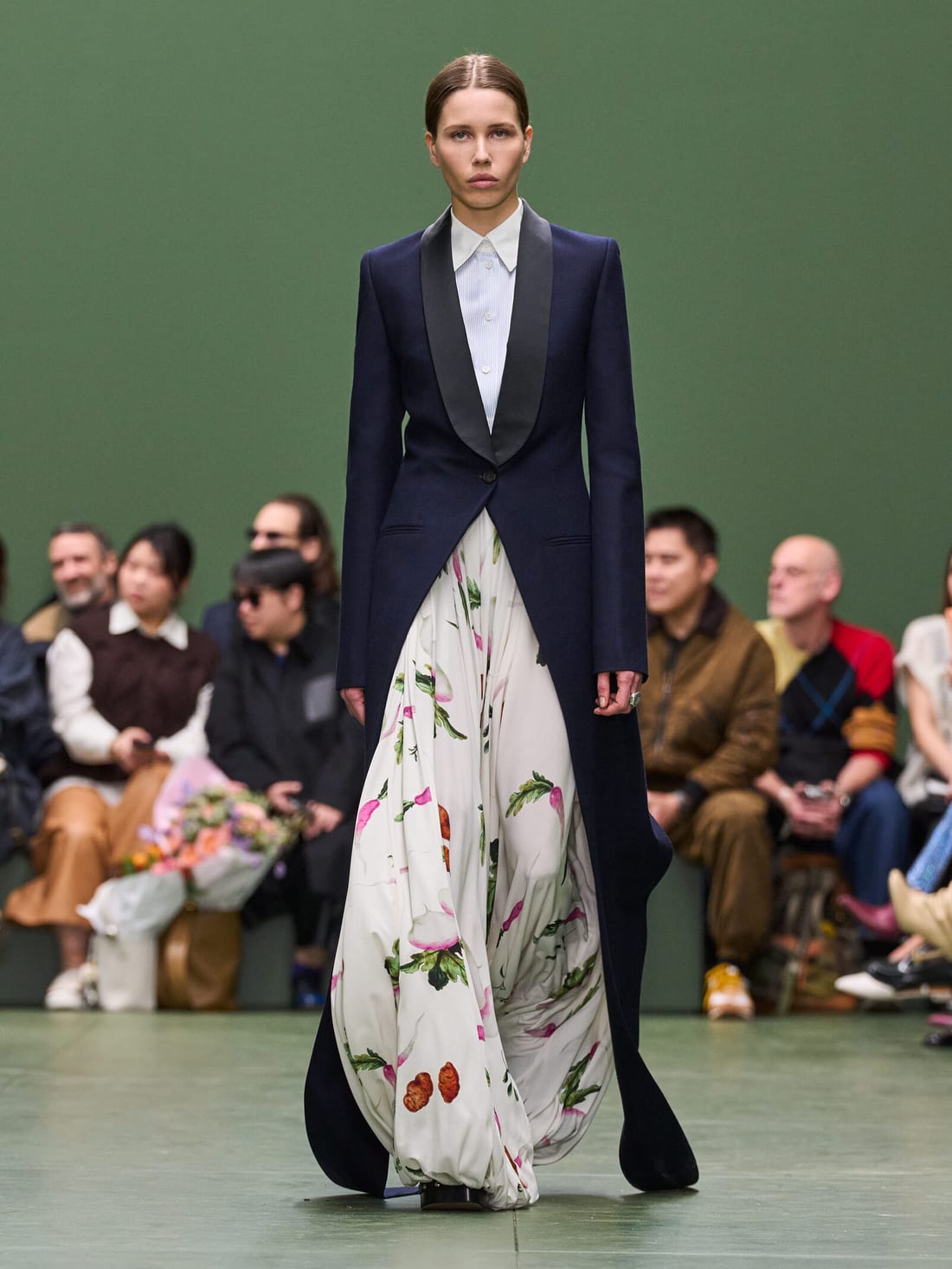Loewe · Осень–зима 2024–2025 · Образ 8