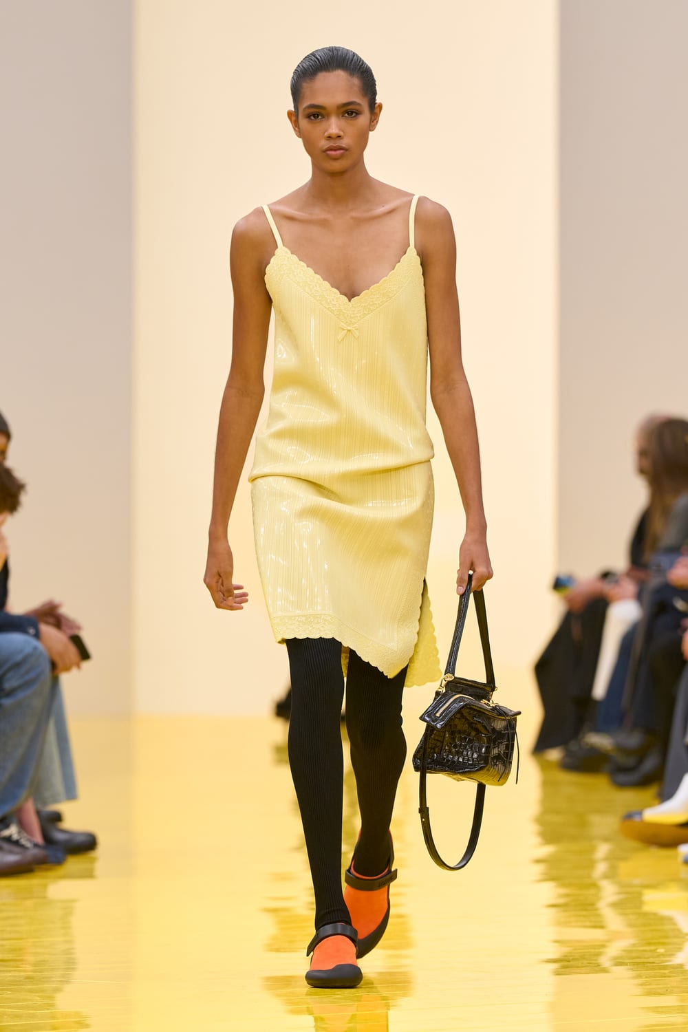 Loewe · осень–зима 2026/27 · образ 1