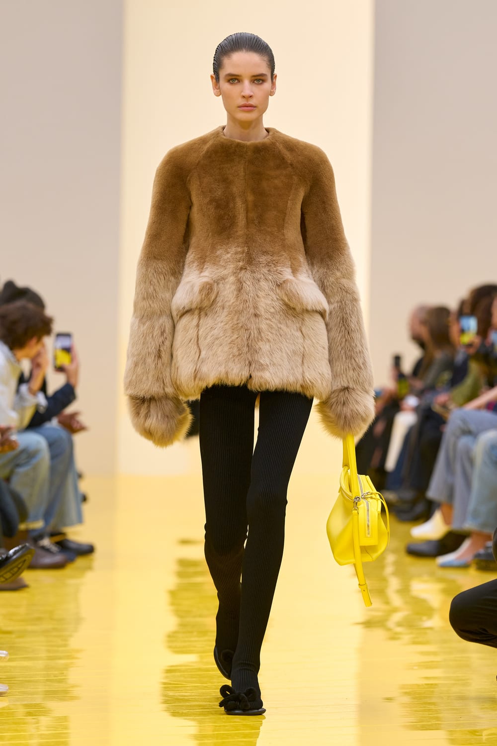 Loewe · осень–зима 2026/27 · образ 8