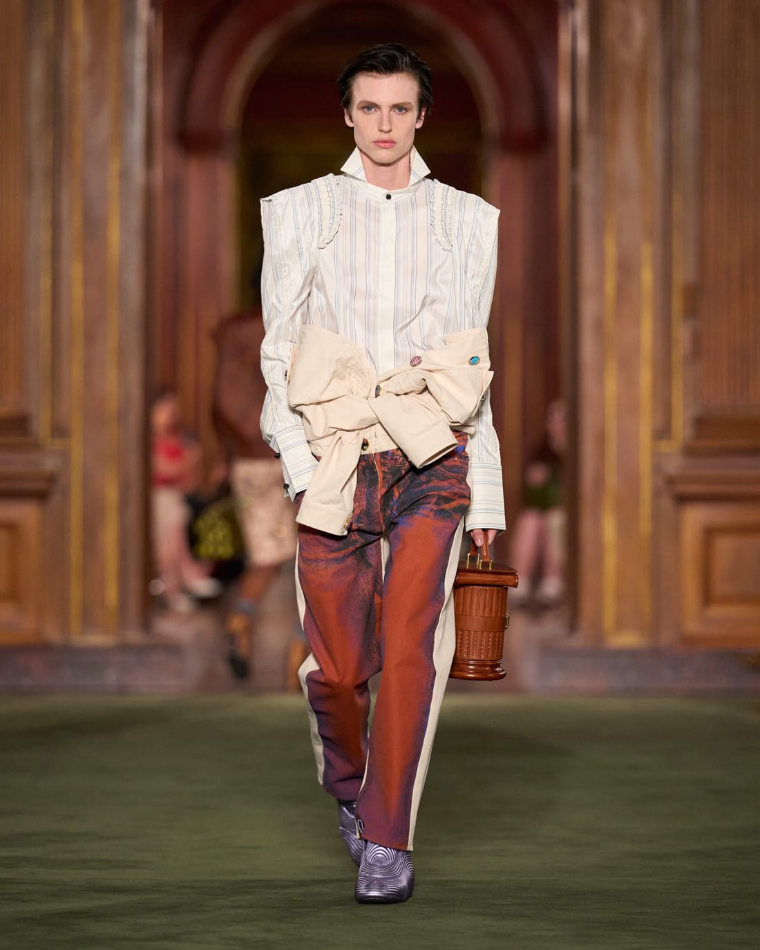 Louis Vuitton · Круиз 2027 · Образ 6