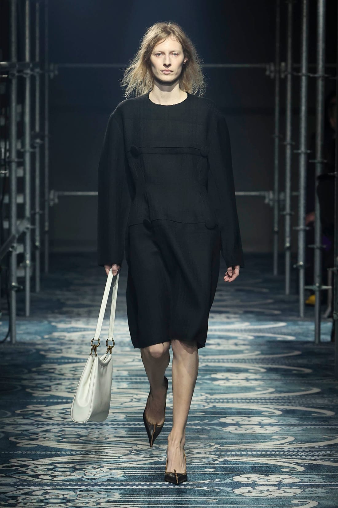 Prada · Осень–зима 2025–2026 · Образ 1
