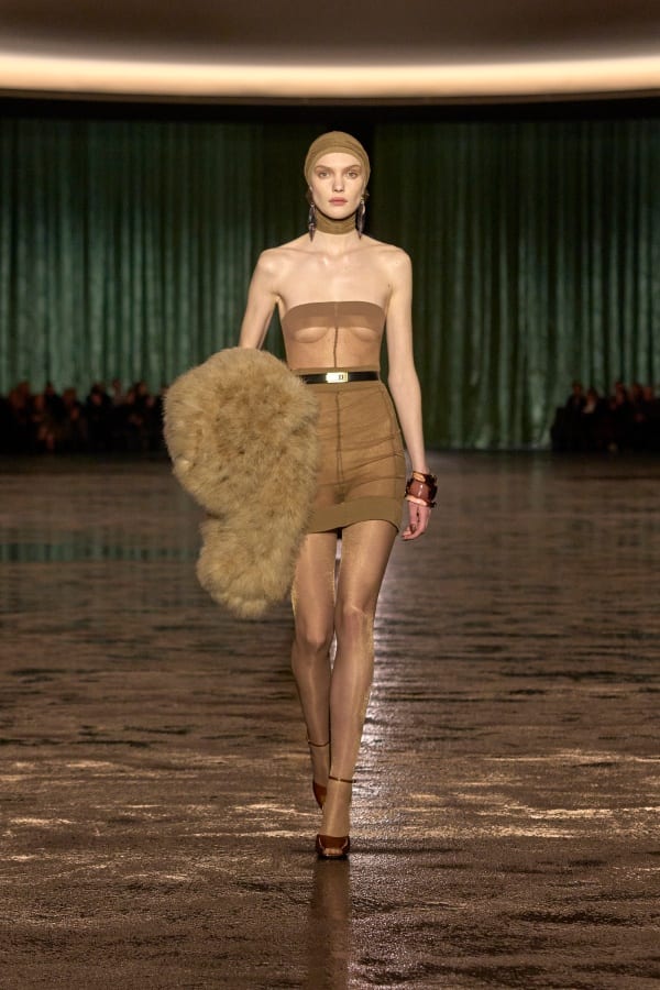 Saint Laurent · Осень–зима 2024–2025 · Образ 1