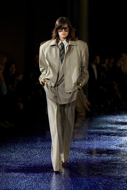 Saint Laurent — Весна–лето 2025: Saint Laurent · Весна–лето 2025 · Образ 1