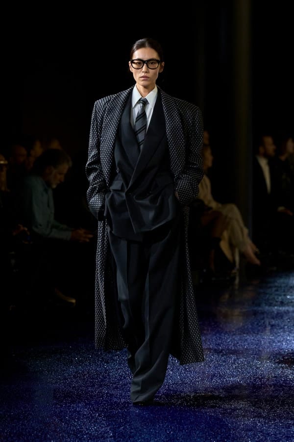 Saint Laurent · Весна–лето 2025 · Образ 32