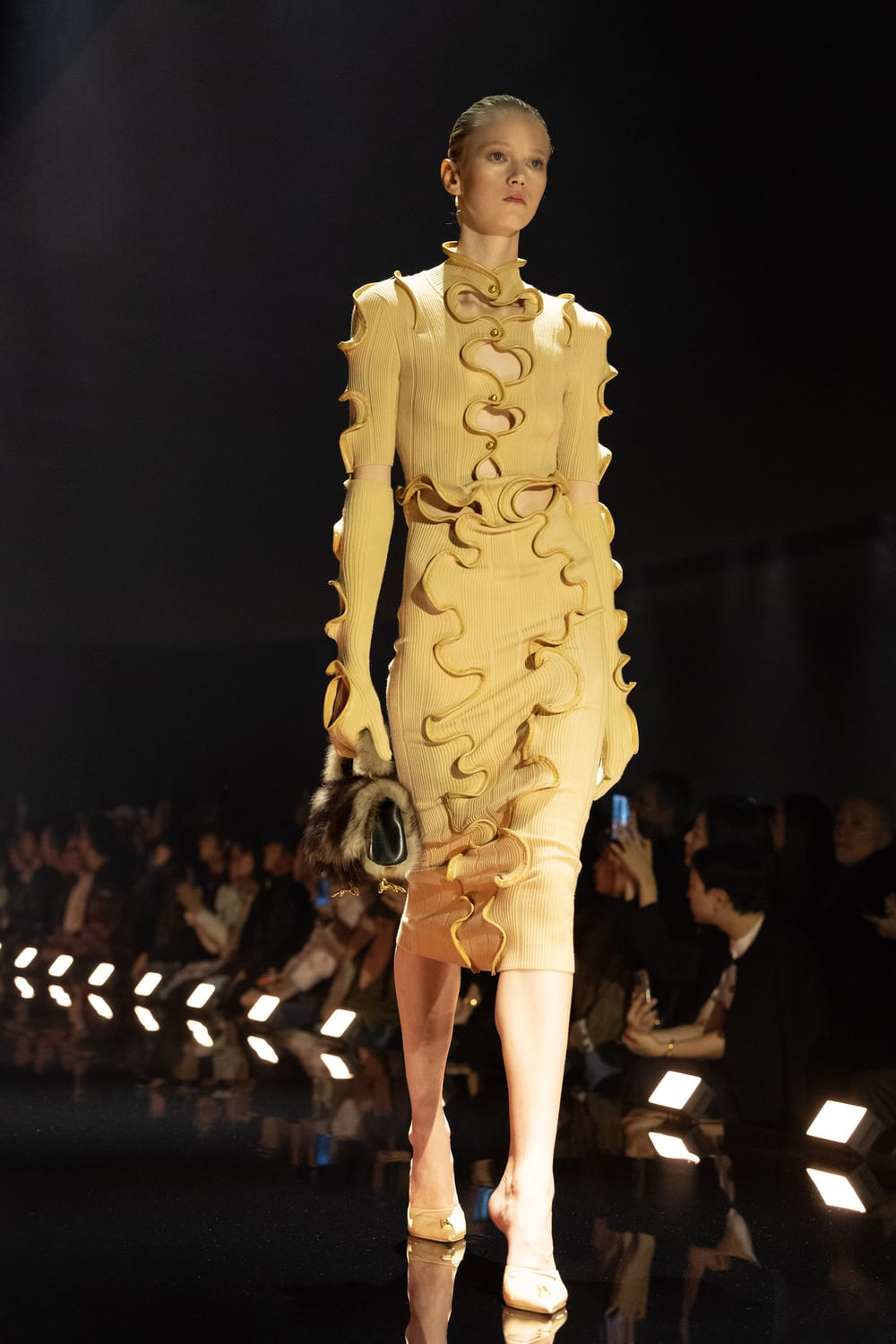 Schiaparelli · осень–зима 2026/27 · образ 3