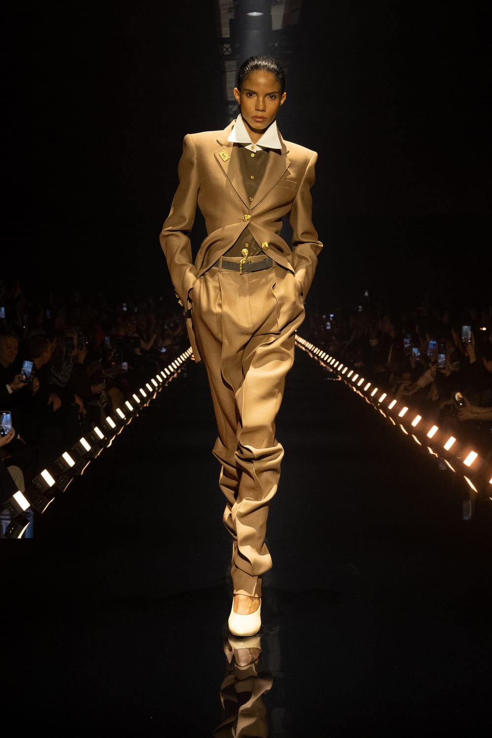 Schiaparelli · осень–зима 2026/27 · образ 6