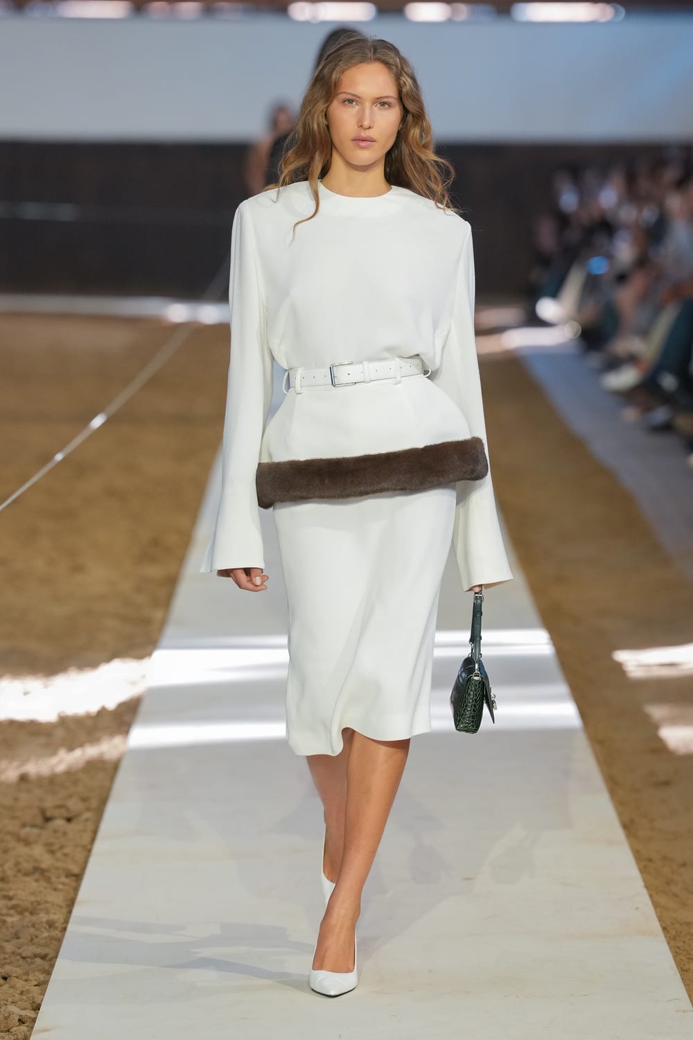 Stella McCartney · Осень–зима 2026/27 · Образ 05
