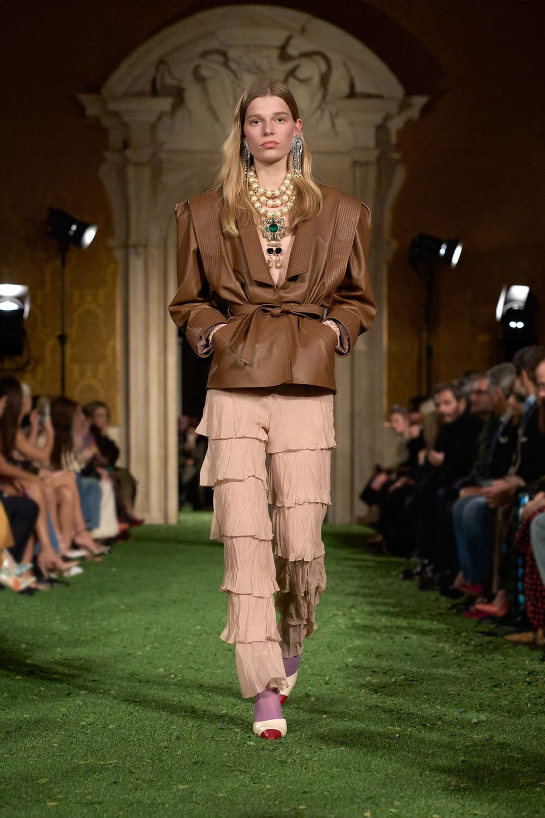 Valentino · Interferenze · образ 3